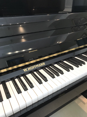 Piano W.HOFFMANN - V2