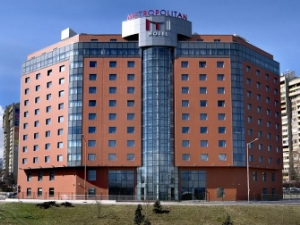 Metromolitan Hotel